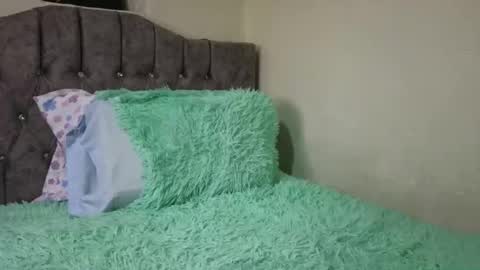 Snapshot of angelacute19 chatting on 03.25.26 angelacute19 online show from 03.25.26