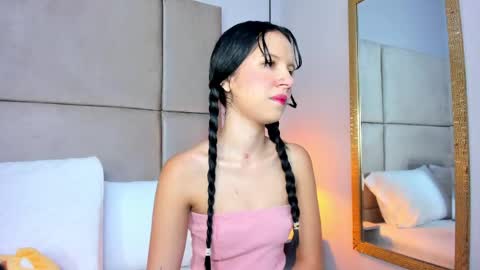 Snapshot of angelag_ chatting on 05.28.26 angelag_ online show from 05.28.26