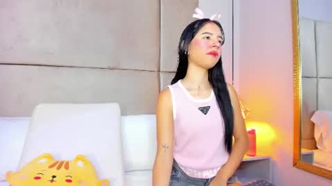 Snapshot of angelag_ chatting on 06.21.26 angelag_ online show from 06.21.26