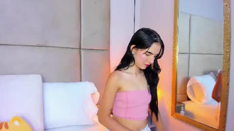 Snapshot of angelag_ chatting on 06.23.26 angelag_ online show from 06.23.26