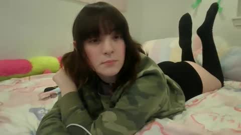 Snapshot of angelalice555 chatting on 12.21.25 angelalice555 online show from 12.21.25