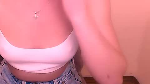 Snapshot of angelalice_ chatting on 01.27.25 Alice online show from 01.27.25