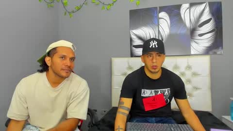 Snapshot of angelandchris chatting on 09.26.25 Angel And Cris online show from 09.26.25