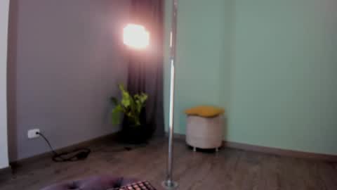 Snapshot of angelbae_ chatting on 01.09.25 AngelBae  online show from 01.09.25