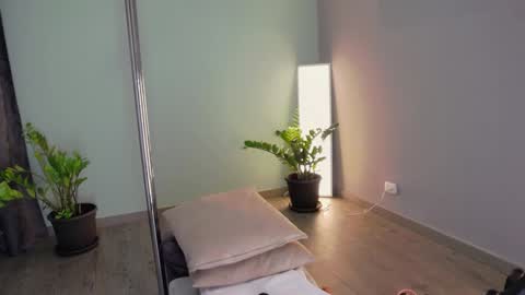 Snapshot of angelbae_ chatting on 02.01.25 AngelBae  online show from 02.01.25