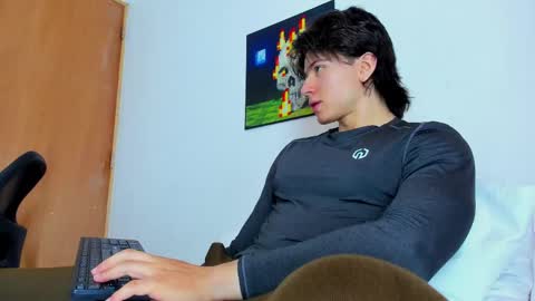 Snapshot of angelbennet_ chatting on 06.05.26 Angel Bennet online show from 06.05.26