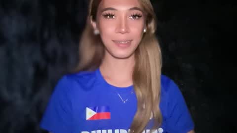 Snapshot of angelbrooke_ chatting on 11.28.25 Angel online show from 11.28.25