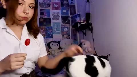 Snapshot of angelbunnybun chatting on 01.17.26 tell me bunny online show from 01.17.26