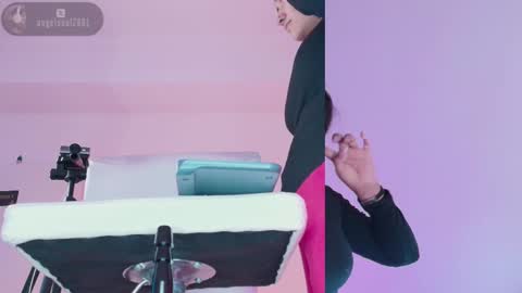 angel online show from 11.16.25