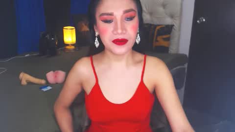 Snapshot of angelcumfallen chatting on 01.25.25 Angel online show from 01.25.25