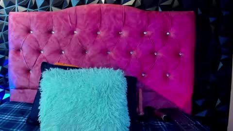 Snapshot of angeldreams15 chatting on 03.18.26 angeldreams15 online show from 03.18.26