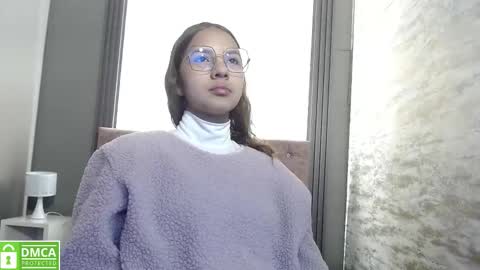 Snapshot of angeles_azul chatting on 10.23.25 angel online show from 10.23.25