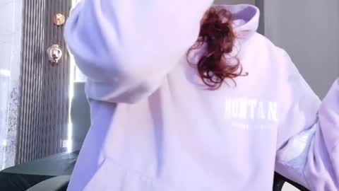 Snapshot of angeles_azul chatting on 07.01.26 angel online show from 07.01.26