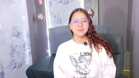 Snapshot of angeles_azul chatting on 07.02.26 angel online show from 07.02.26