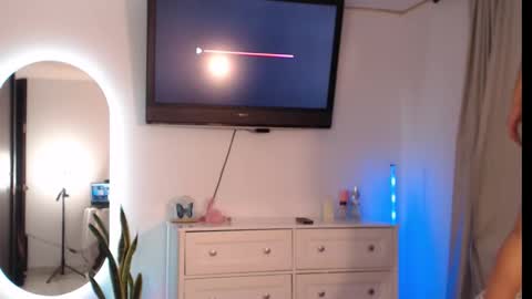 angelesxoxo online show from 10.16.25