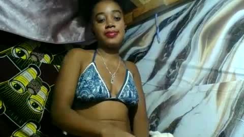 Snapshot of angelettee chatting on 06.26.26 Angelettee online show from 06.26.26