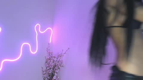 Carolina online show from 12.23.24