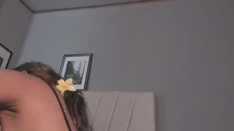 Snapshot of angeli_sexi chatting on 02.04.26 Carolina online show from 02.04.26