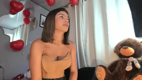 Snapshot of angeli_sexi chatting on 02.16.26 Carolina online show from 02.16.26