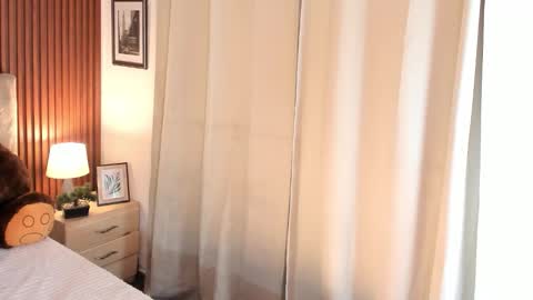 Snapshot of angeli_sexi chatting on 03.20.26 Carolina online show from 03.20.26