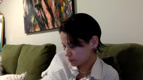 Snapshot of angelia01m chatting on 11.19.25 angelia01m online show from 11.19.25