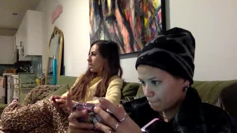 Snapshot of angelia01m chatting on 12.22.25 angelia01m online show from 12.22.25