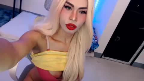 DIVINE ANGEL online show from 06.06.26