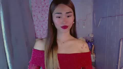 Snapshot of angelic_sex chatting on 06.10.26 Angelica online show from 06.10.26