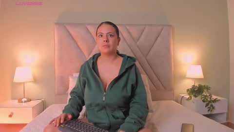 Angelica Cross online show from 02.01.26