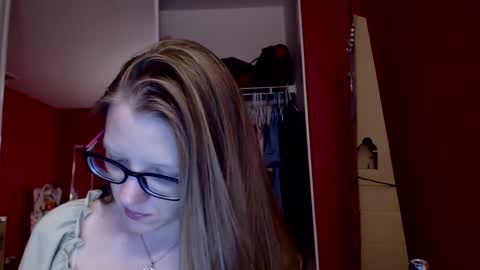 Snapshot of angelicangel3 chatting on 01.02.25 AngelicAngel online show from 01.02.25