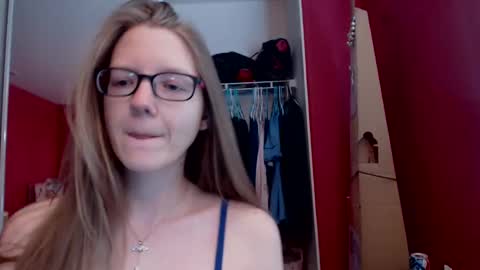 Snapshot of angelicangel3 chatting on 01.02.25 AngelicAngel online show from 01.02.25
