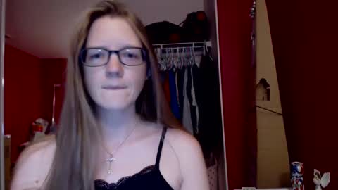 Snapshot of angelicangel3 chatting on 02.27.25 AngelicAngel online show from 02.27.25