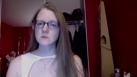 Snapshot of angelicangel3 chatting on 03.10.25 AngelicAngel online show from 03.10.25