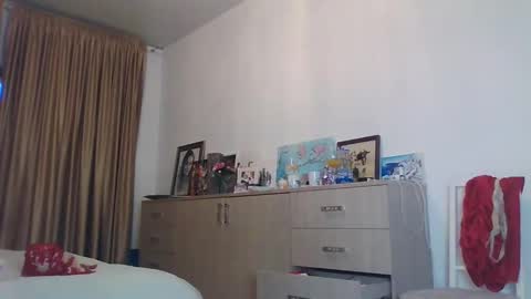 angelicfenix online show from 03.18.26