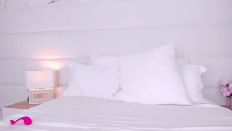 Snapshot of angelicmoon chatting on 12.12.24 Angelic online show from 12.12.24