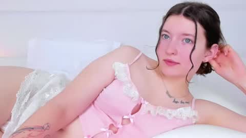 Snapshot of angelicmoon chatting on 12.14.24 Angelic online show from 12.14.24