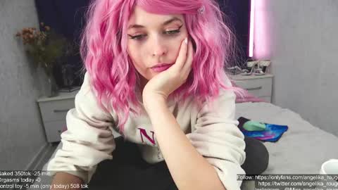 Snapshot of angelika_rouge chatting on 02.15.25 Angelika Rouge online show from 02.15.25