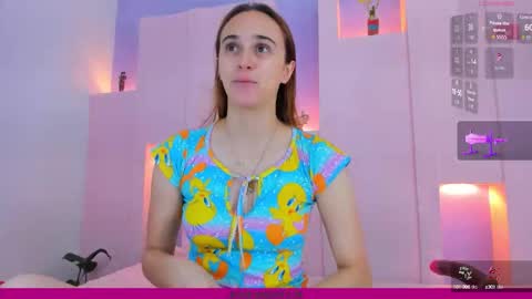 Snapshot of angelikarose1 chatting on 09.26.25 Angelika Rose online show from 09.26.25