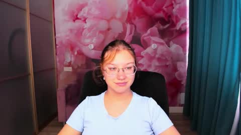 AngelinaLow online show from 09.21.25