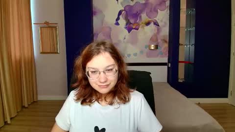 AngelinaLow online show from 11.13.25