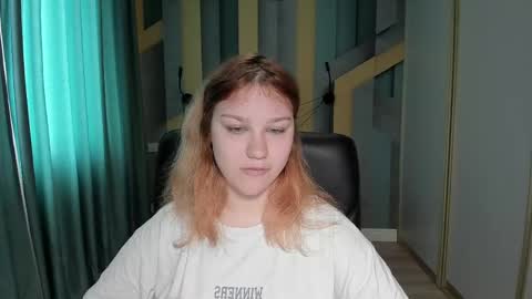 AngelinaLow online show from 04.30.26