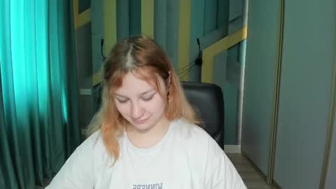AngelinaLow online show from 05.04.26