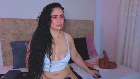 Snapshot of angelinarouse_ chatting on 06.23.26 angelinarouse_ online show from 06.23.26