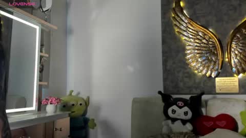 Angeline Smith  online show from 07.30.26