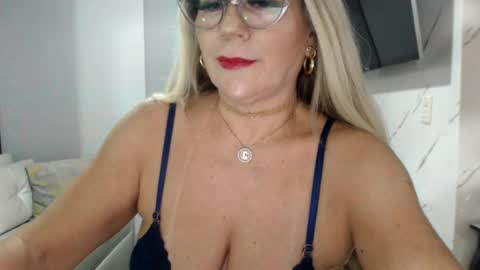angelinna_12 online show from 08.05.26