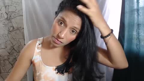 angela online show from 10.10.25