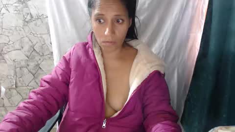 Snapshot of angelitaa_hot chatting on 02.16.26 angela online show from 02.16.26