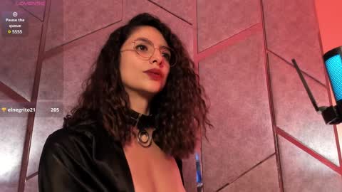 Snapshot of angell_bell chatting on 02.04.25 Angel online show from 02.04.25