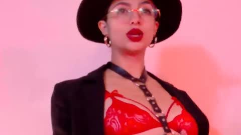 Snapshot of angell_bell chatting on 02.20.25 Angel online show from 02.20.25