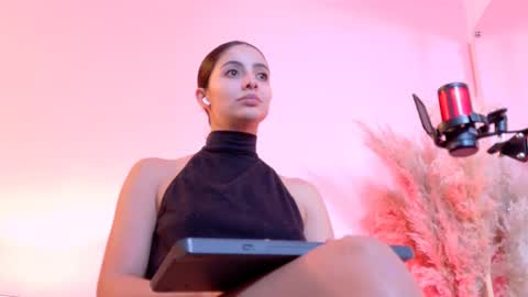 Snapshot of angell_bell chatting on 02.28.25 Angel online show from 02.28.25